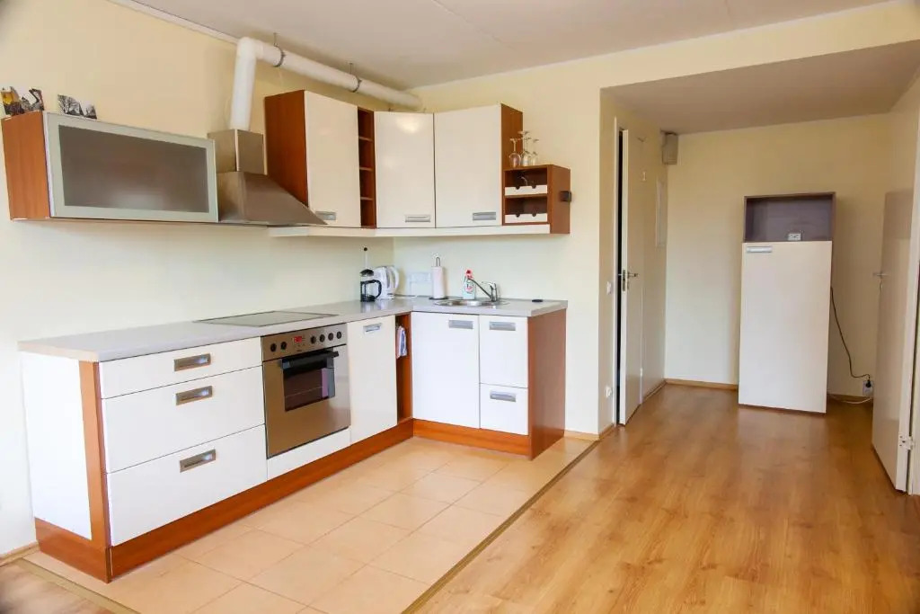 Bright studio with FREE PARKING and SELF CHECK-IN