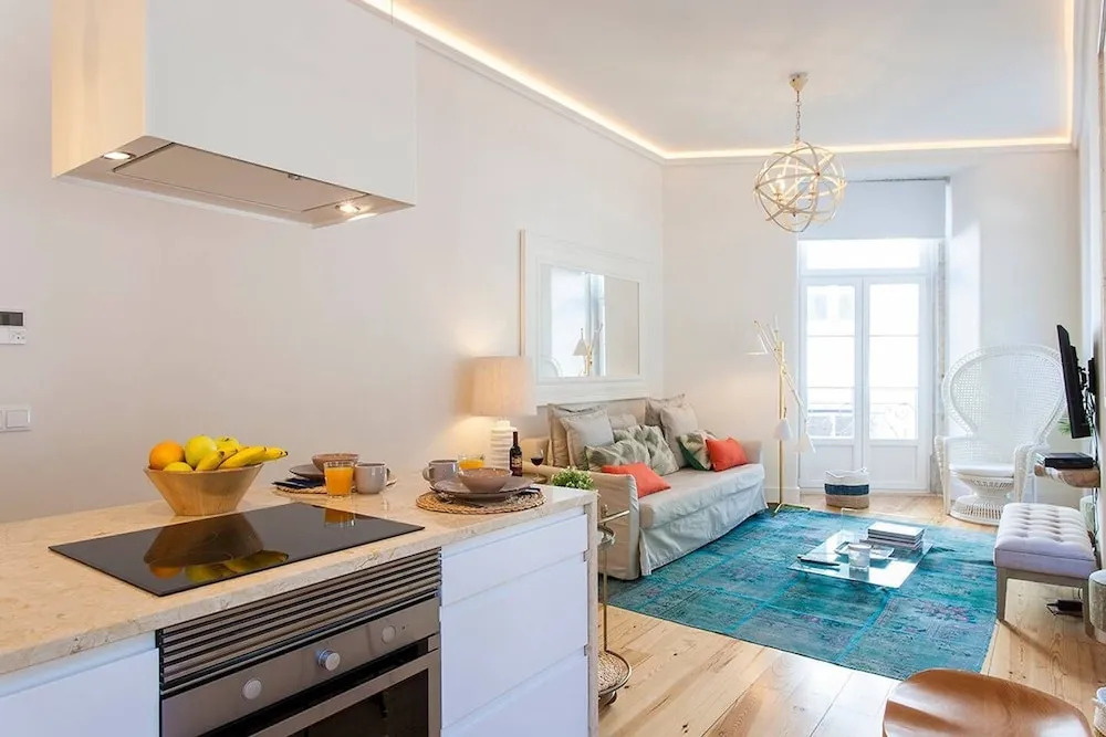 Traveling To Lisbon Castelo Apartments