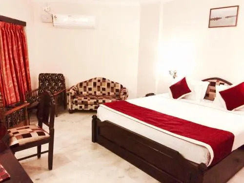 hotel srichakra international
