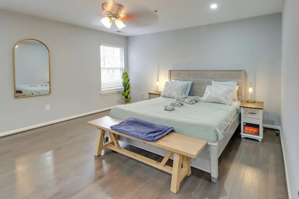 8 Mi to National Mall: Quiet Cheverly Apt