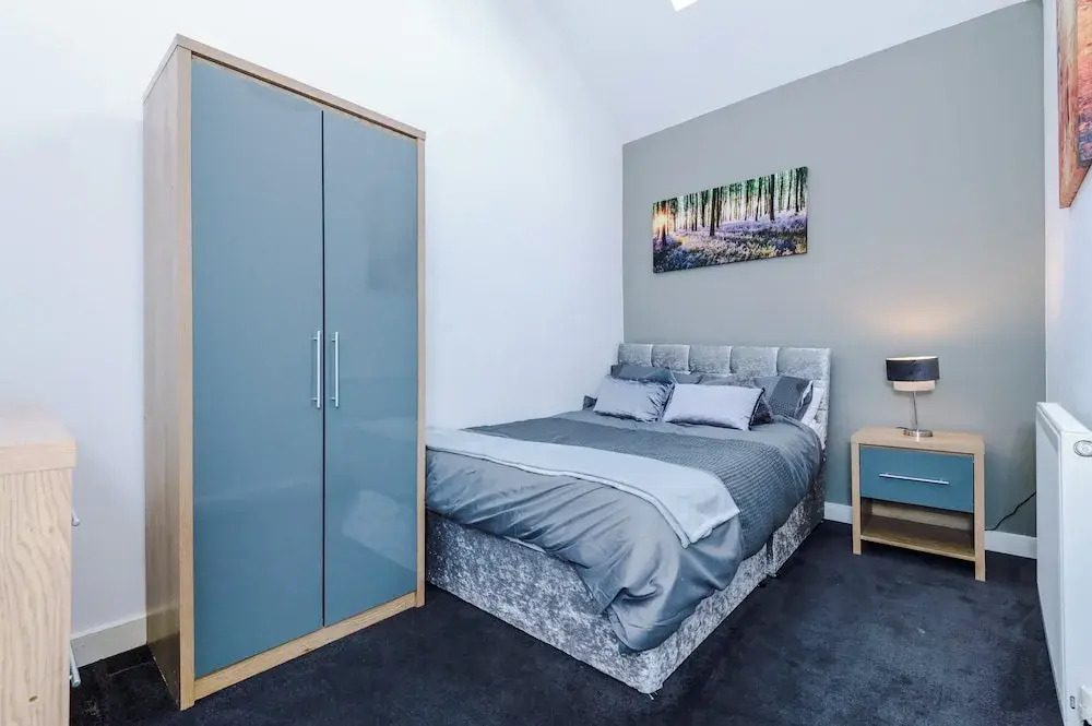3 Bed-sleeps 5-garden-parking
