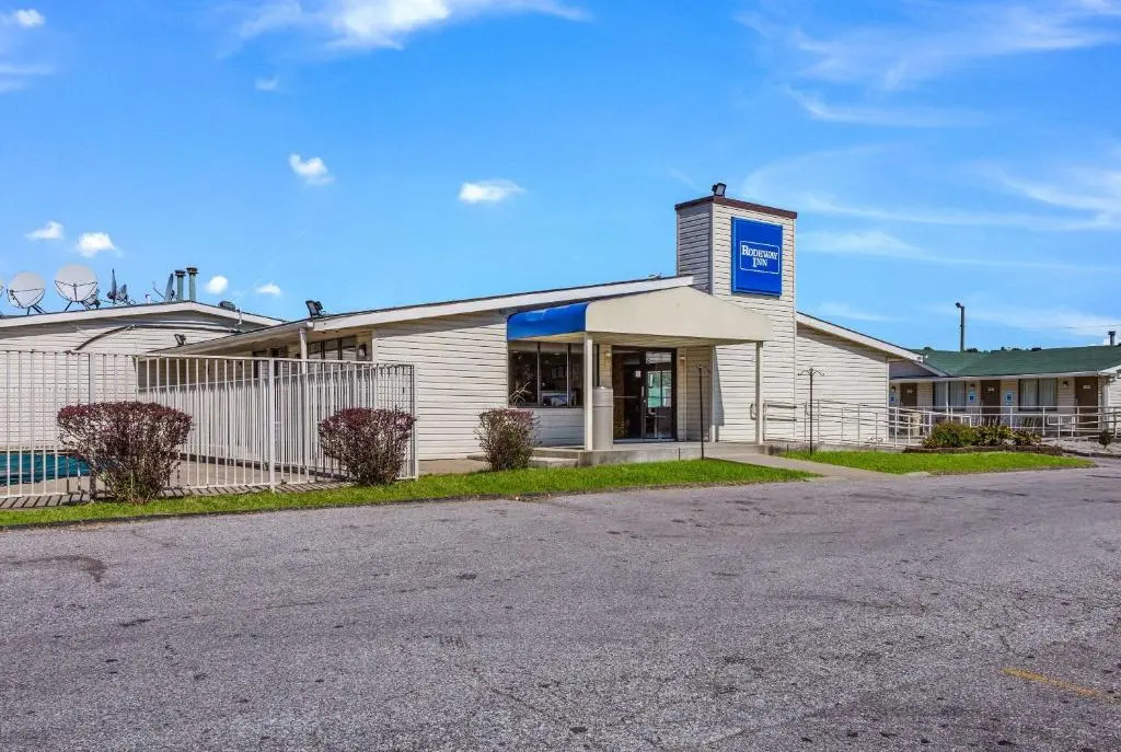 Motel 6 Cross Lanes, WV Goff Mountain Rd