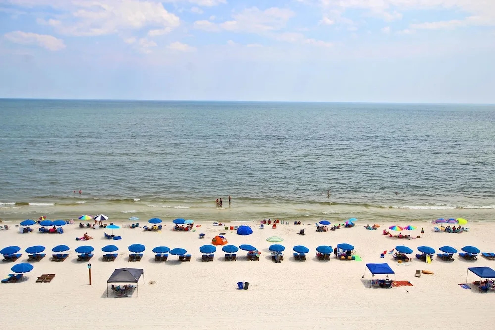 Crystal Shores West 207