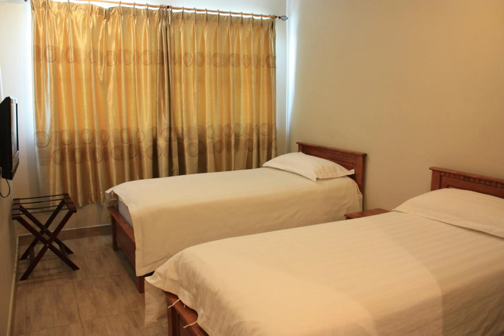 SE Hotel 2