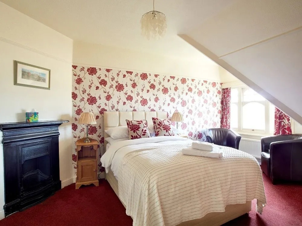 The George Hotel