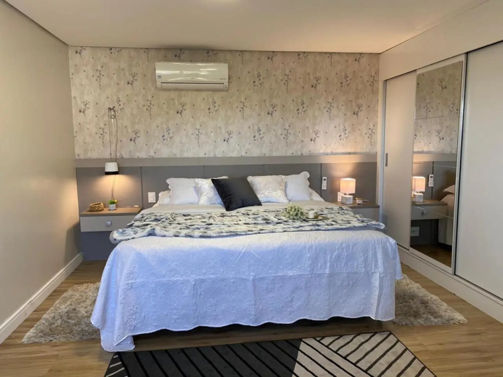 APTO DE LUXO, 3 SUITES, 1 MASTER E 2 AMERICANAS, CENTRO 300mtos RUA COBERTA, GRAMADO