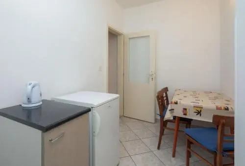 Apartments and Rooms Denis