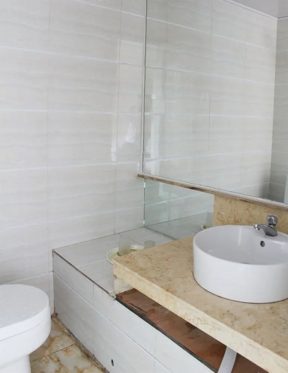 Longhua Zeyuan Hotel