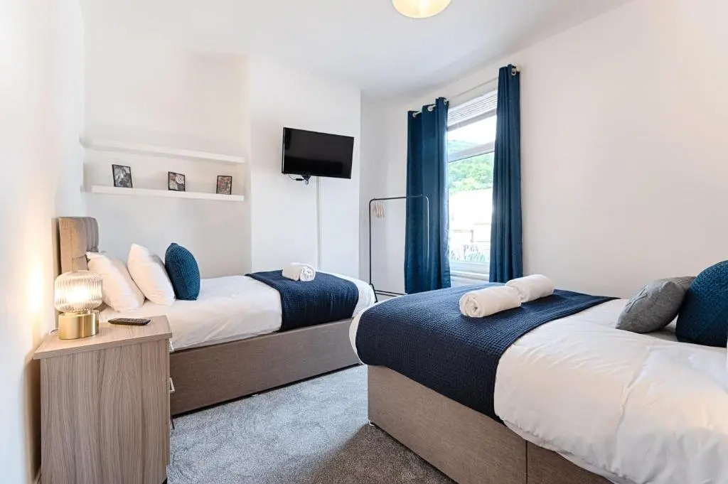 Make this your base TV in every bedroom