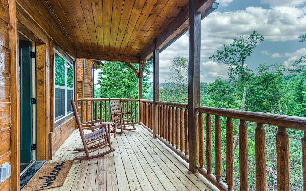 New 3BR Hot Tub Game Room 3 King Suites