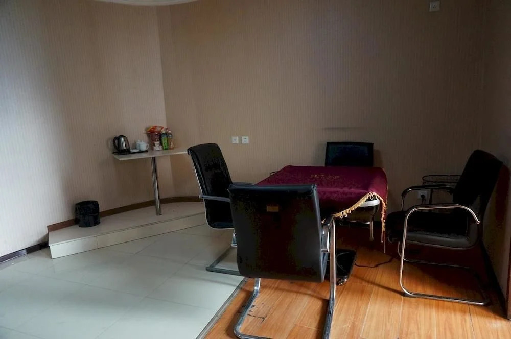Kaisi Express Hotel