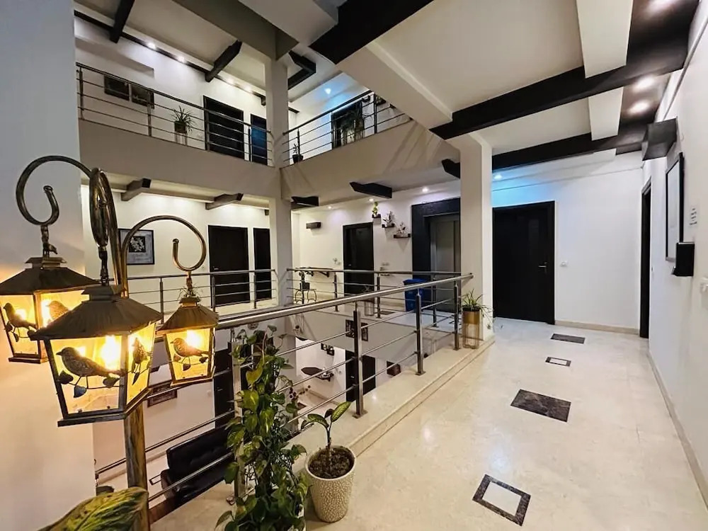 Hotel Green Wood By Dreamz Hospitality