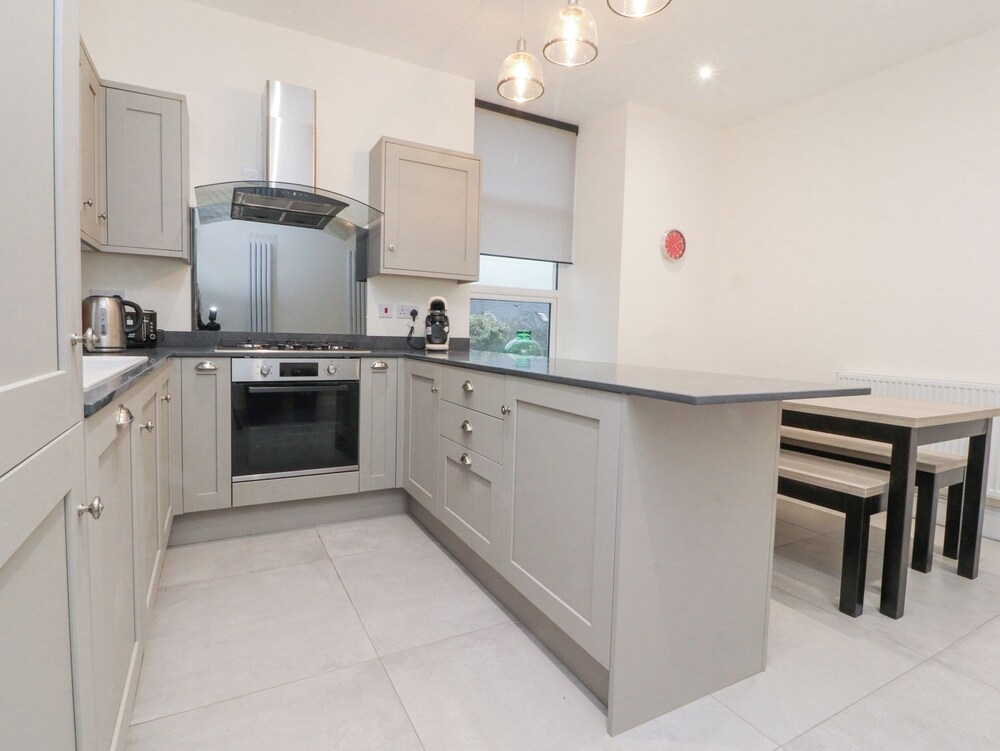 163 Manchester Road