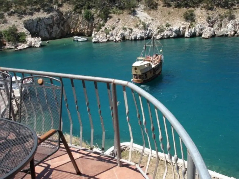 Bernardica - on Cliffs Above sea - H