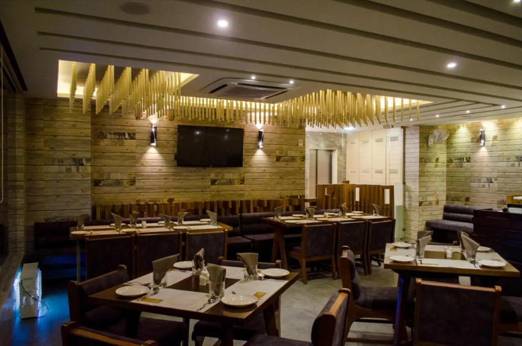 Hotel Grand Elegance