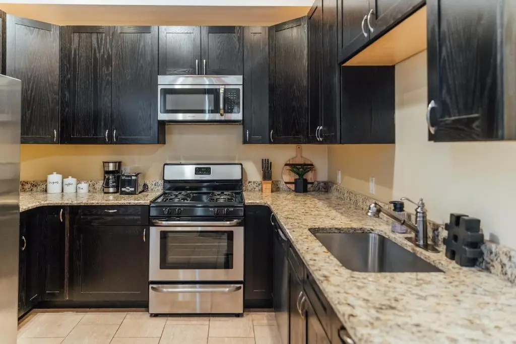 Spacious and Airy Apartment for Big Groups!