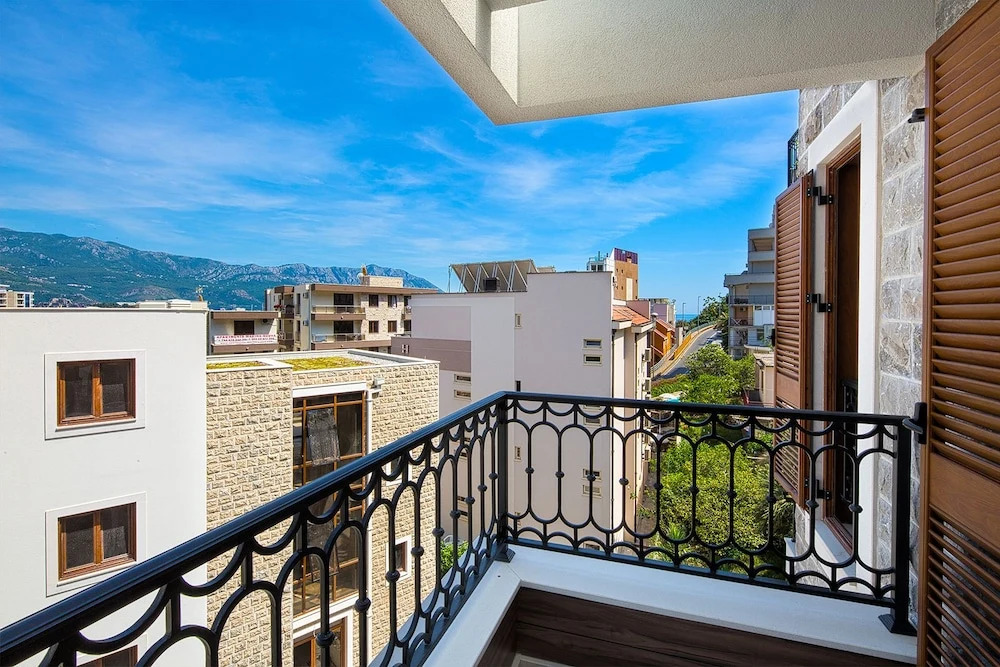 Spaska Apartments