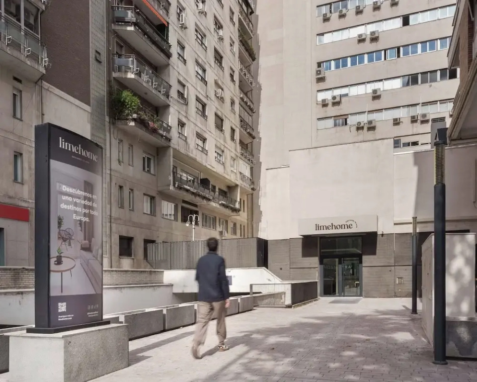 Limehome Madrid Calle de Juan Hurtado de Mendoza