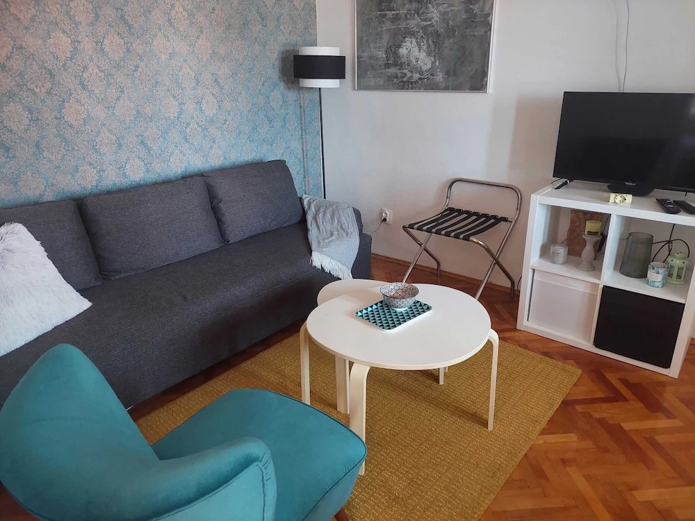 Apartment Saul