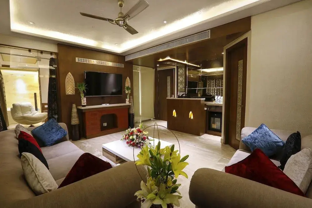Shivoy Hotel