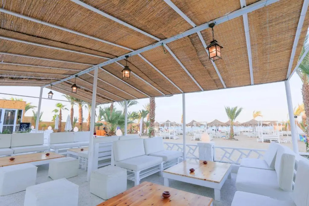 Lagoonie Lodge & Beach