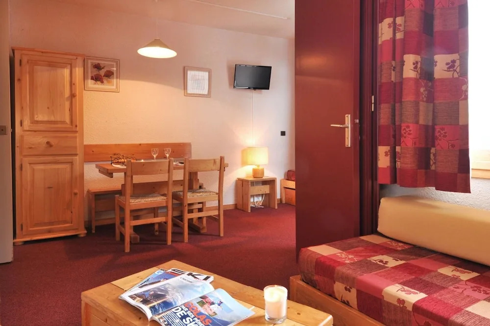 Belle Plagne Studio on the Slopes for 3/4 People of 22 mÂ² Am111