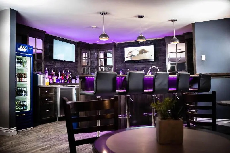 Newfound Inn and Suites