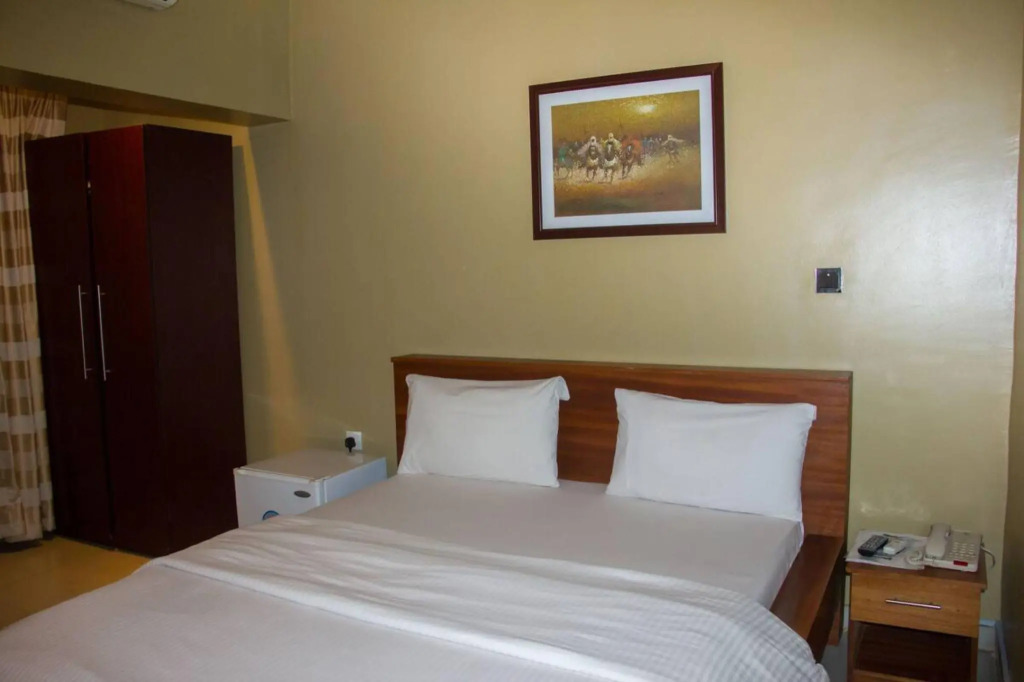 Kebbi Hotel