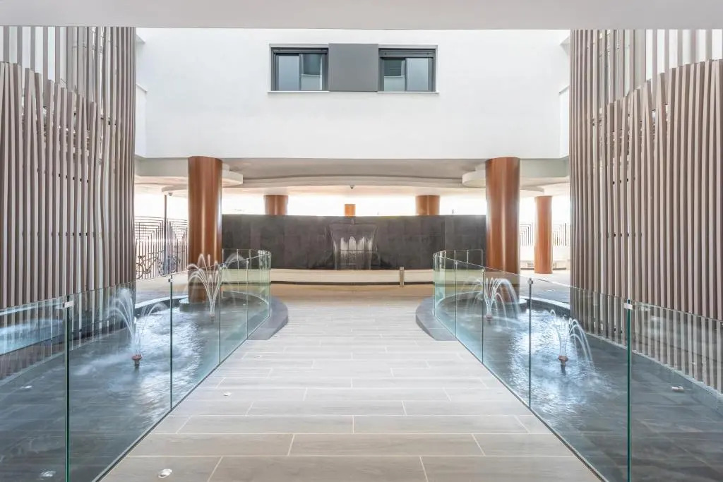 Green Infinity Luxury Apartment