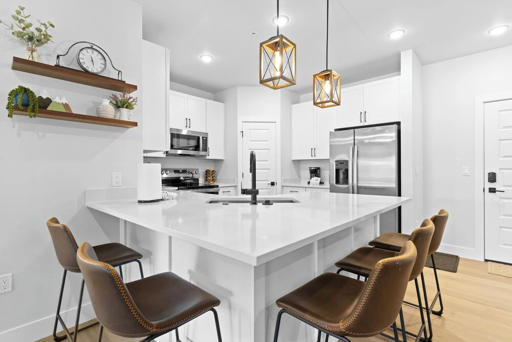 Brightwood #108, Building 2
