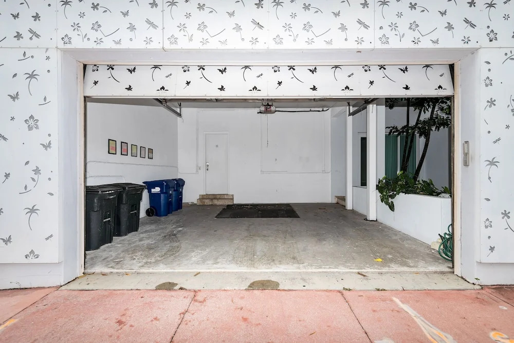 2228 Park 1