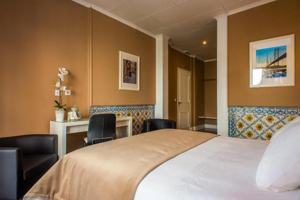 PH Downtown Suites