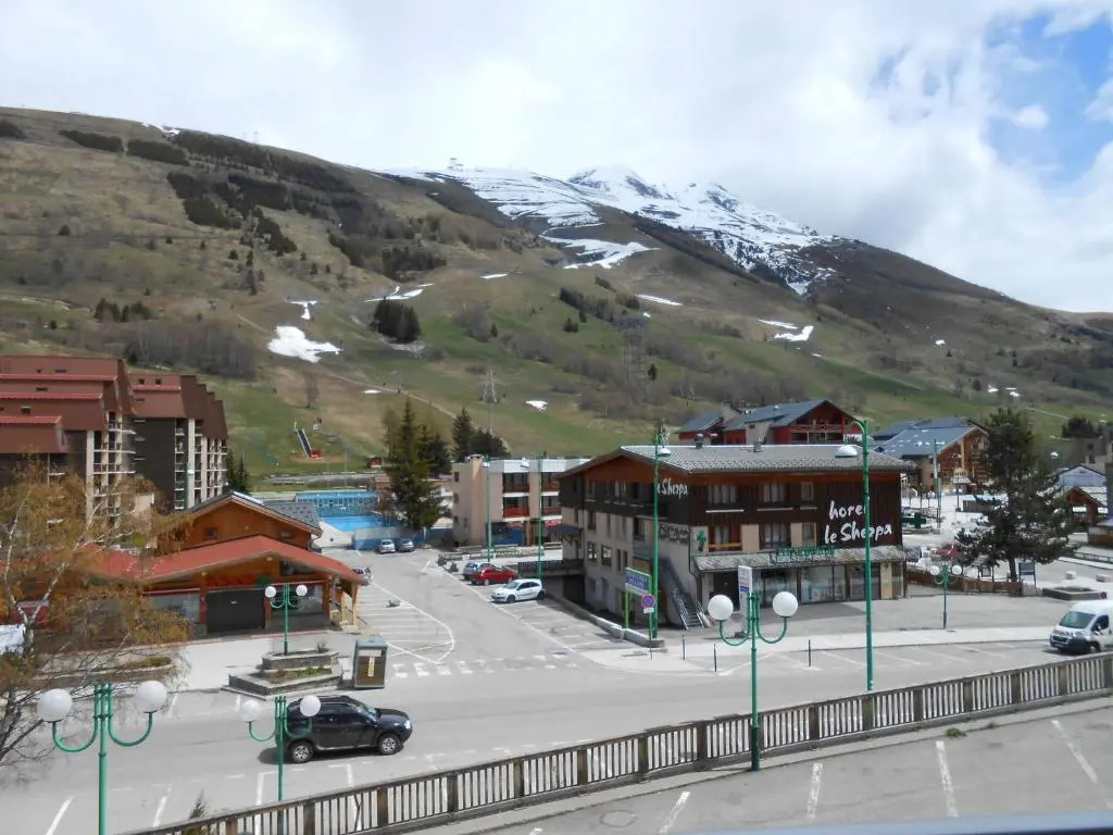 Appartement Les Deux Alpes, 1 pièce, 4 personnes - FR-1-516-75