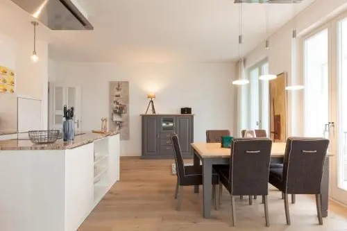 FIRST SELLIN Apartement 23