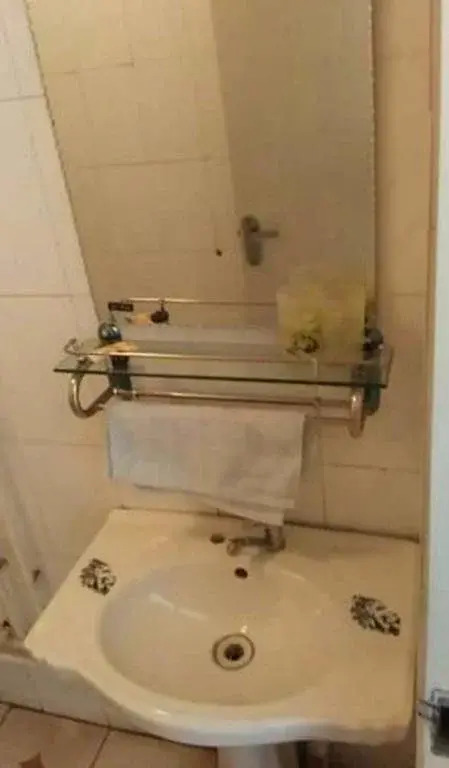Jianhua Hotel