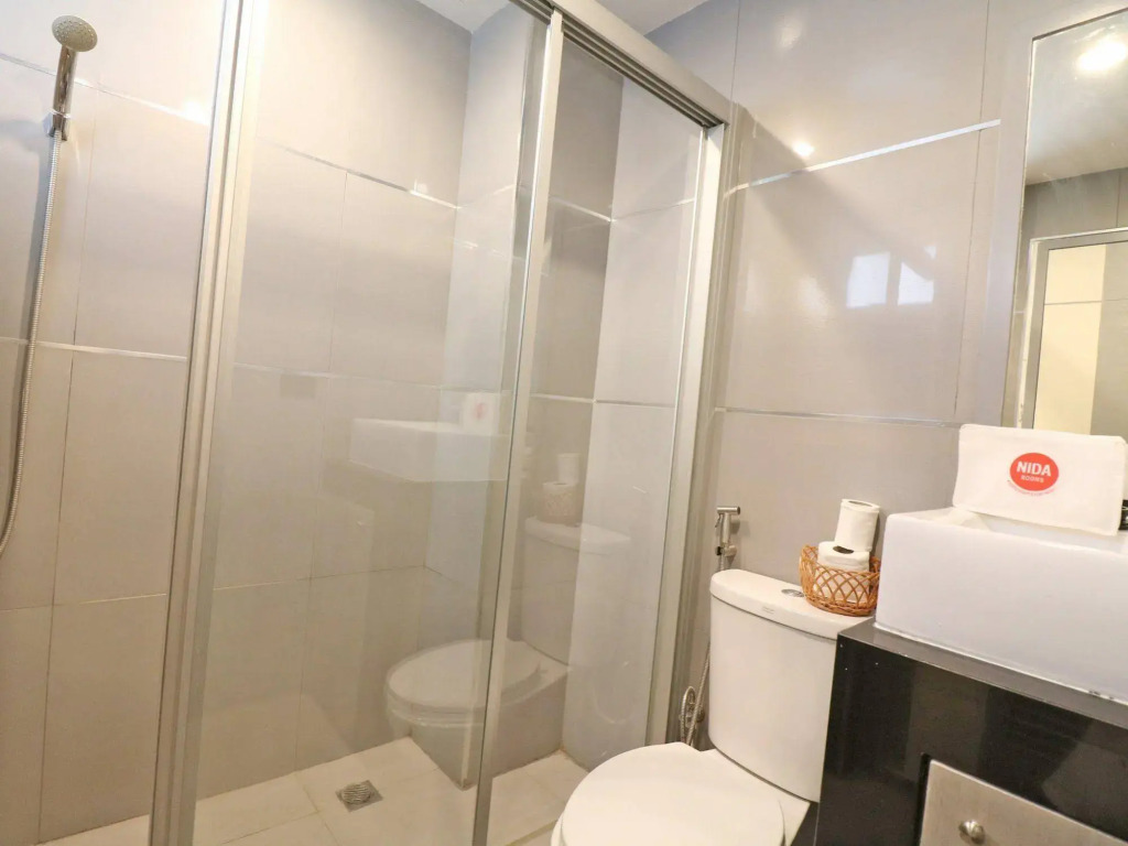 Nida Rooms Ratchathewi Makkasan Silver