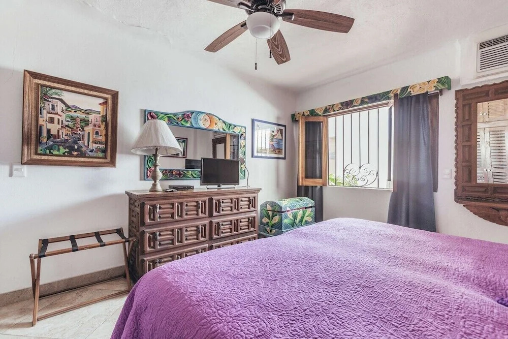 Ocean View 2Br Condo-balcony-beach-pool - 711