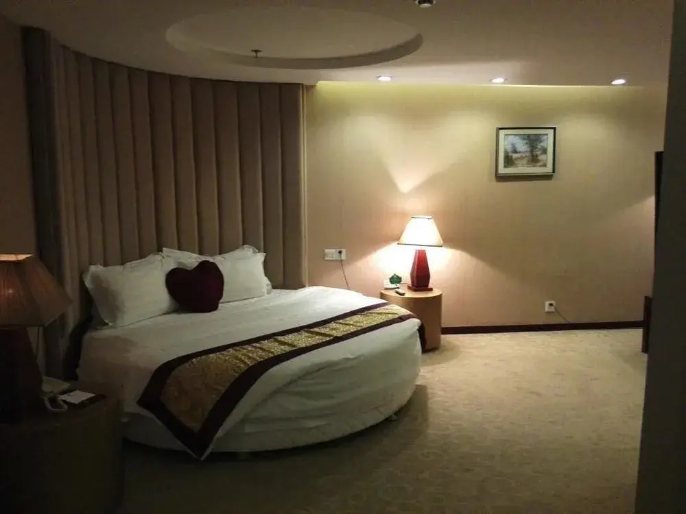 Grand Kingdom Hotel (Guangzhou Metro Huadu Square)