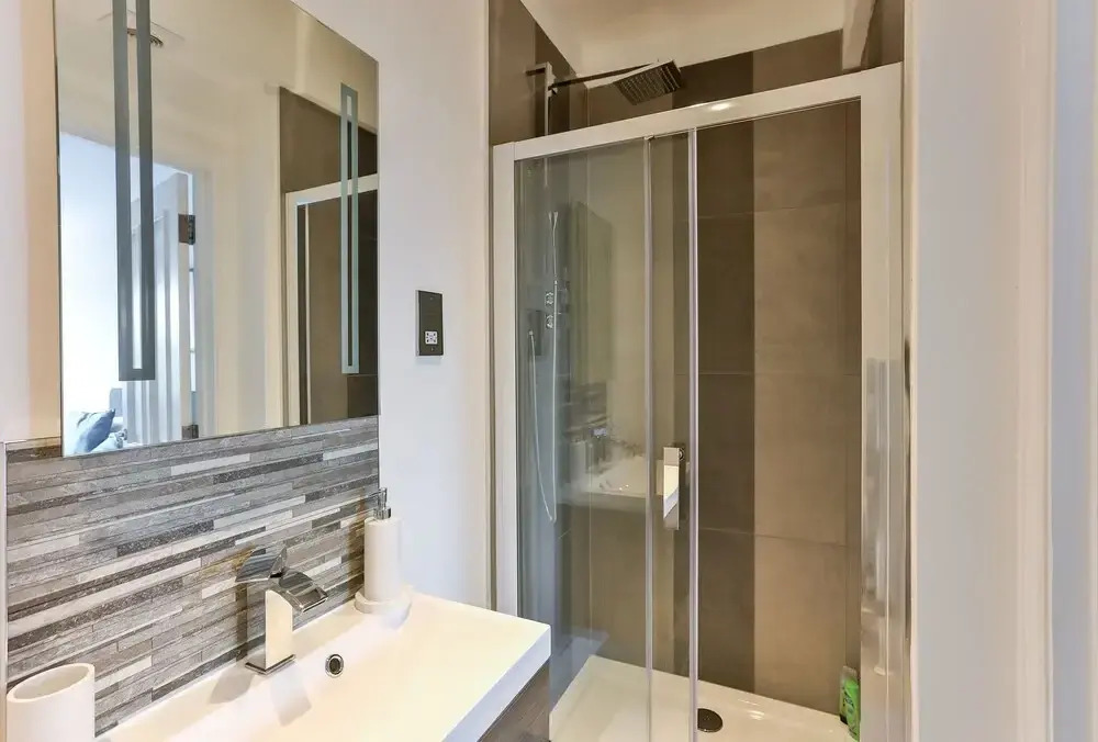Jubilee Mansions 5* retreat
