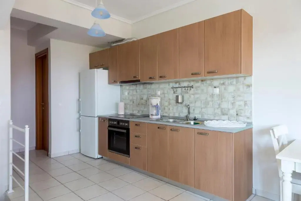 Villa Kristin 2 - Great Location, Sea Views, BBQ
