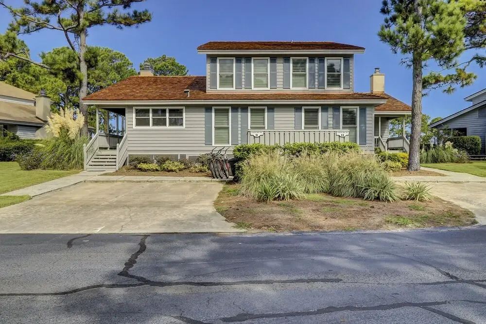 11 Lands End Road