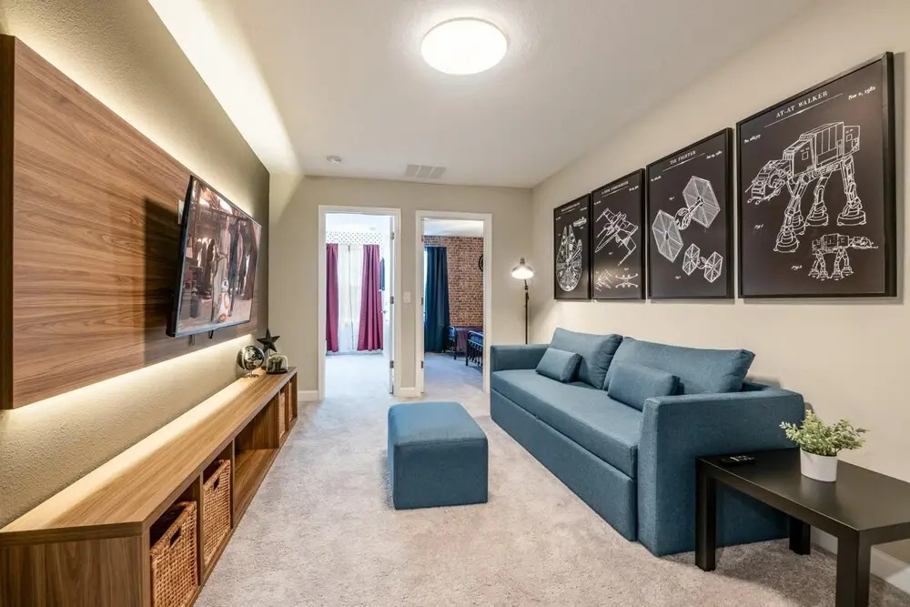 Super Spacious 4 Bedroom Villa 10 min From Disney