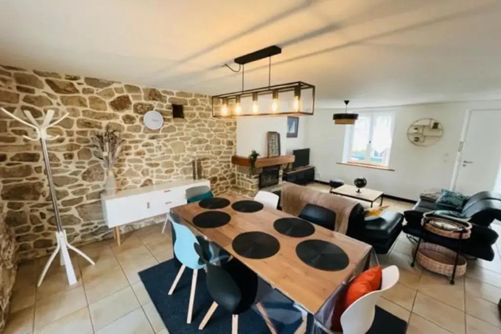 Nice 130m With Terrace Garden In Vannes