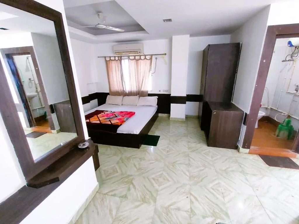 Chakra Nayan Tara Sonu Inn