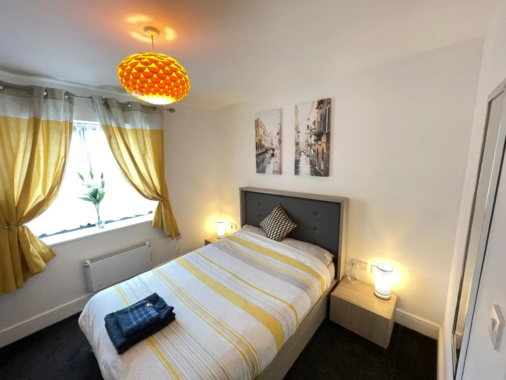 Grand Central Apartments, Centro