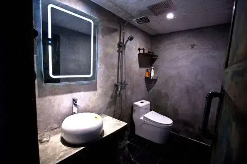 Siguniang Mountain Xileju Theme Inn