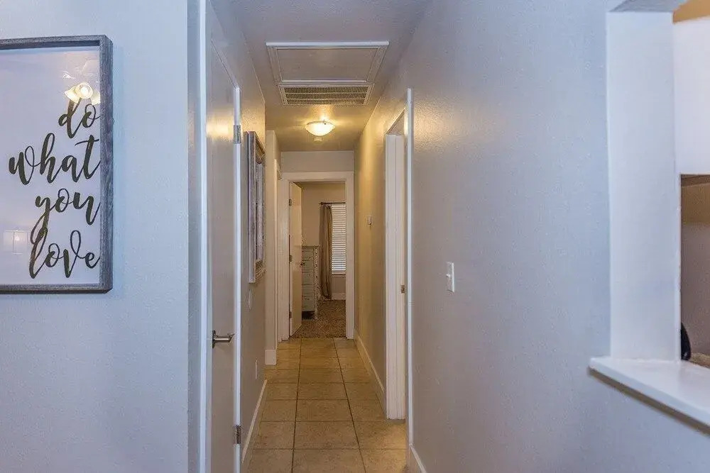 Fredericksburg Fun 3 Bedroom Apts by Redawning