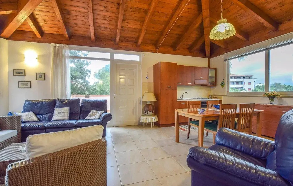 Awesome Home in Furnari With 5 Bedrooms and Wifi