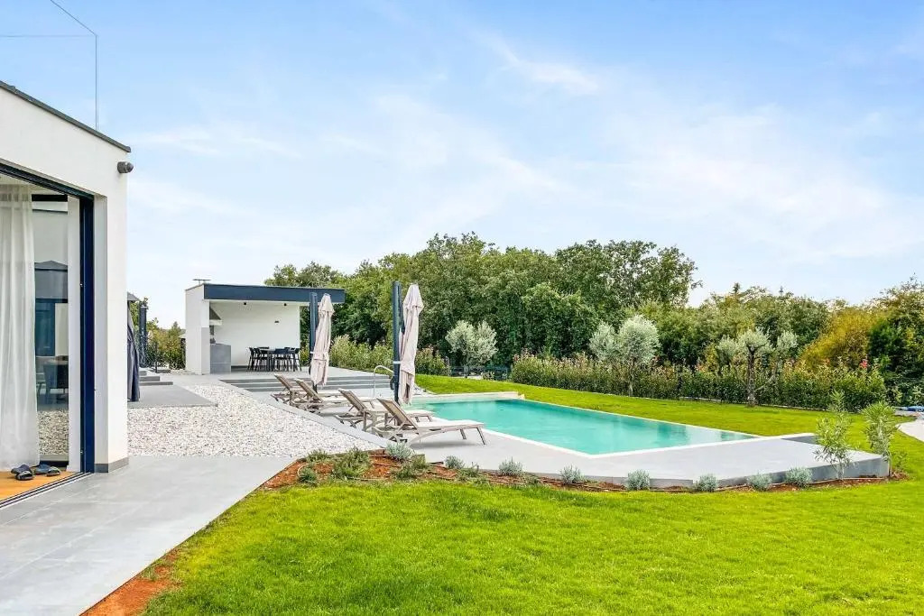 Villa Nura