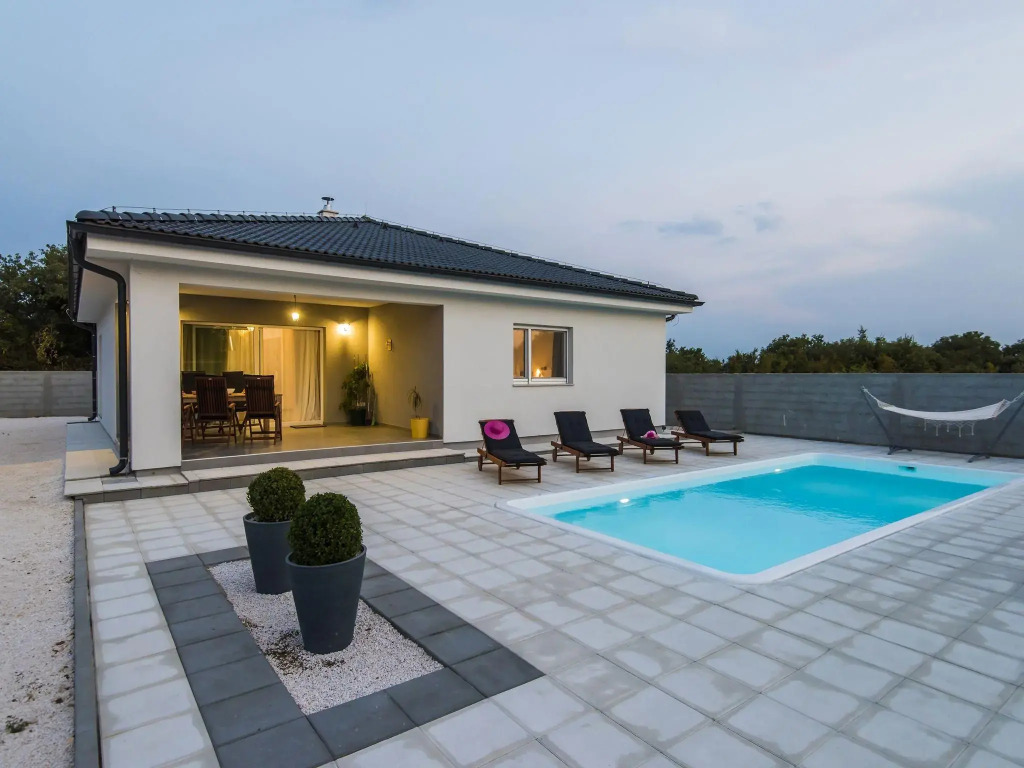 Beautiful villa with private swimming pool, nice covered terrace, play area, BBQ